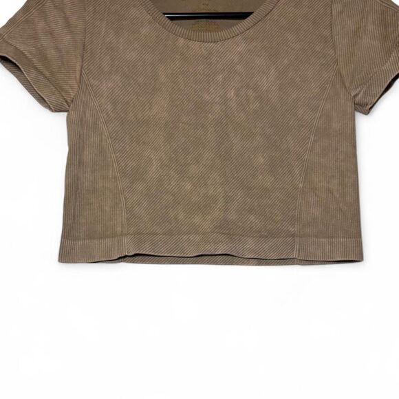 Women's Gypsy & Jade Small Cropped Ribbed Short Sleeve Top - Picture 5 of 7